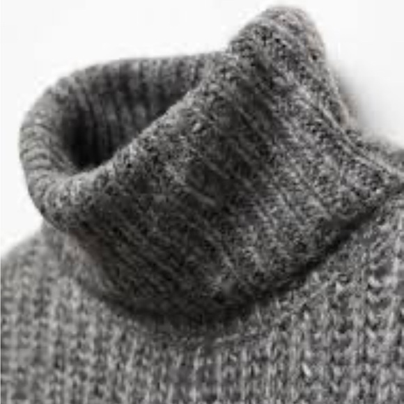 Chiaramente Turtleneck knitted sweater - Picture 4 of 7